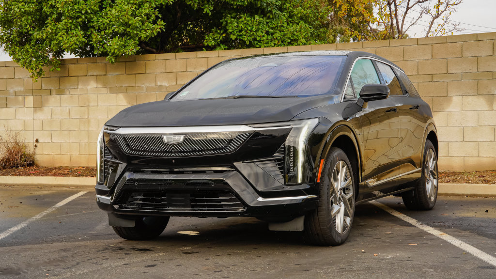 New 2027 Cadillac Optiq Luxury AWD/4WD image 2