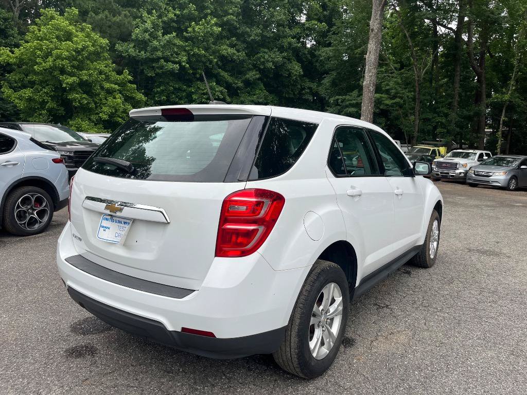Used 2017 Chevrolet Equinox LS FWD image 9