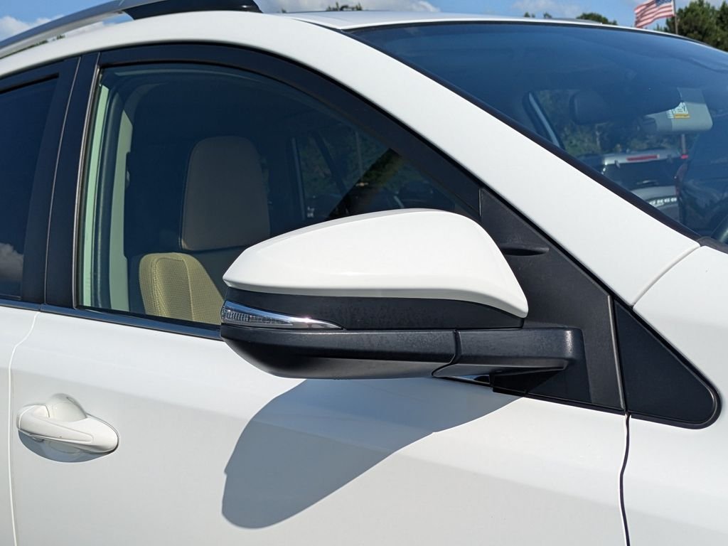 Used 2017 Toyota RAV4 XLE FWD image 12