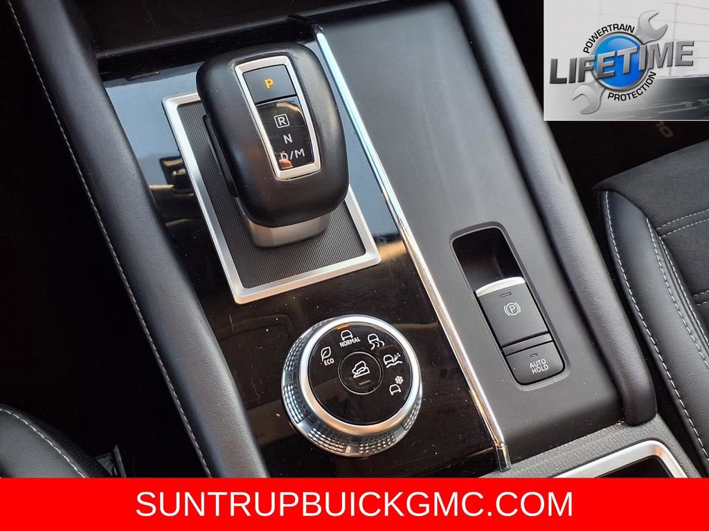 Used 2024 Mitsubishi Outlander SE image 13