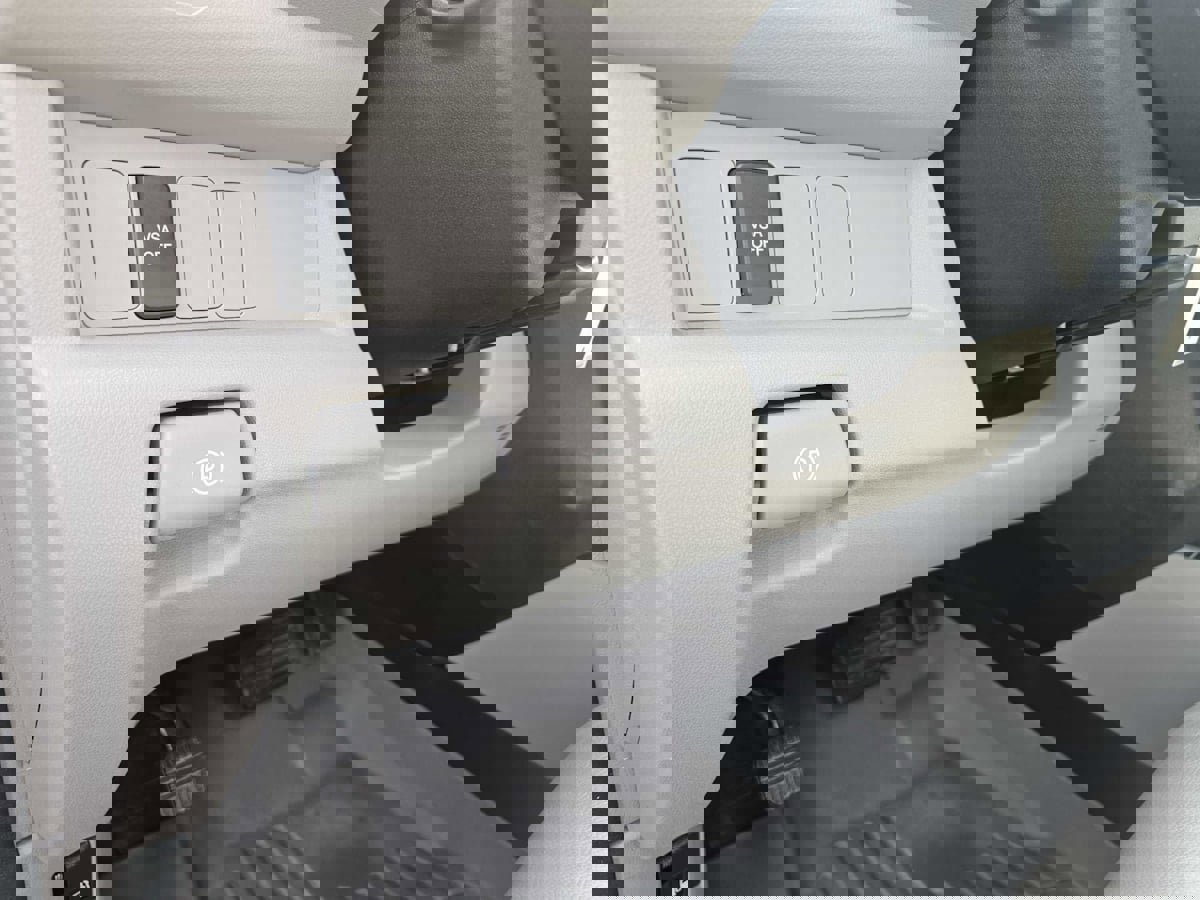 Used 2010 Honda Pilot EX-L image 13