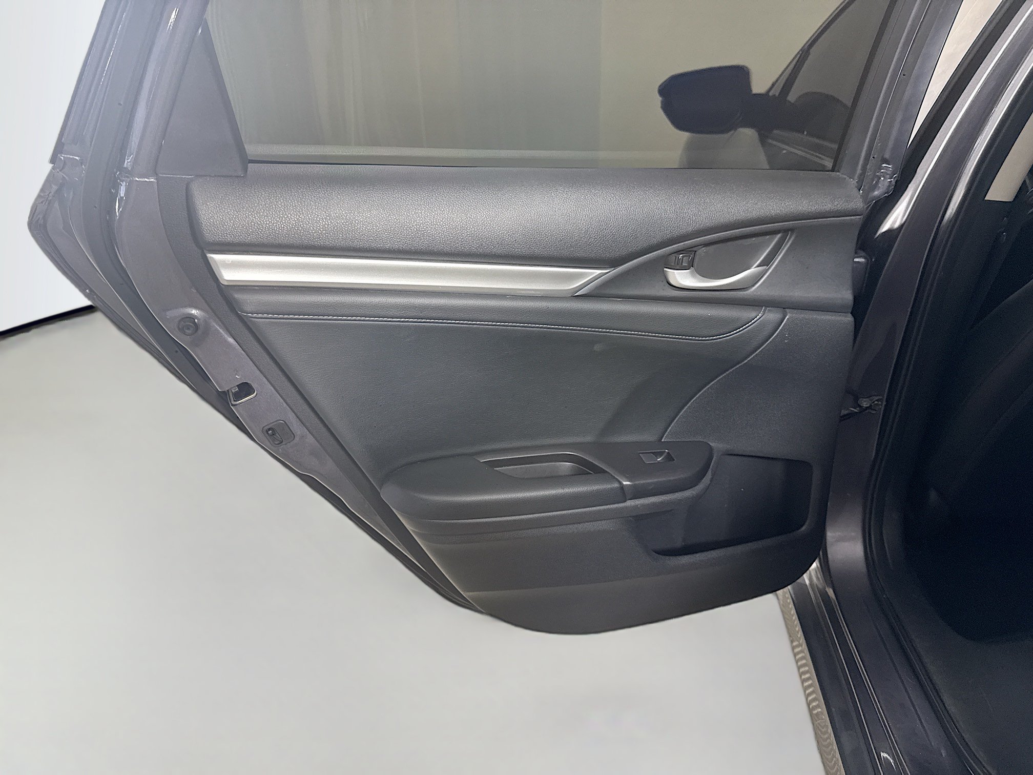Used 2019 Honda Civic Touring image 26