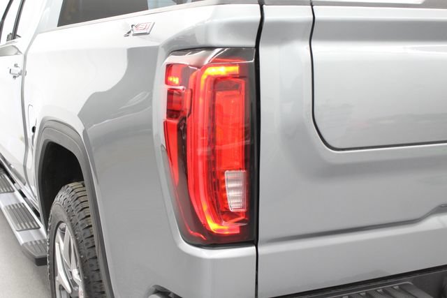 Used 2023 GMC Sierra 1500 SLT w/ SLT Premium Package AWD/4WD image 10