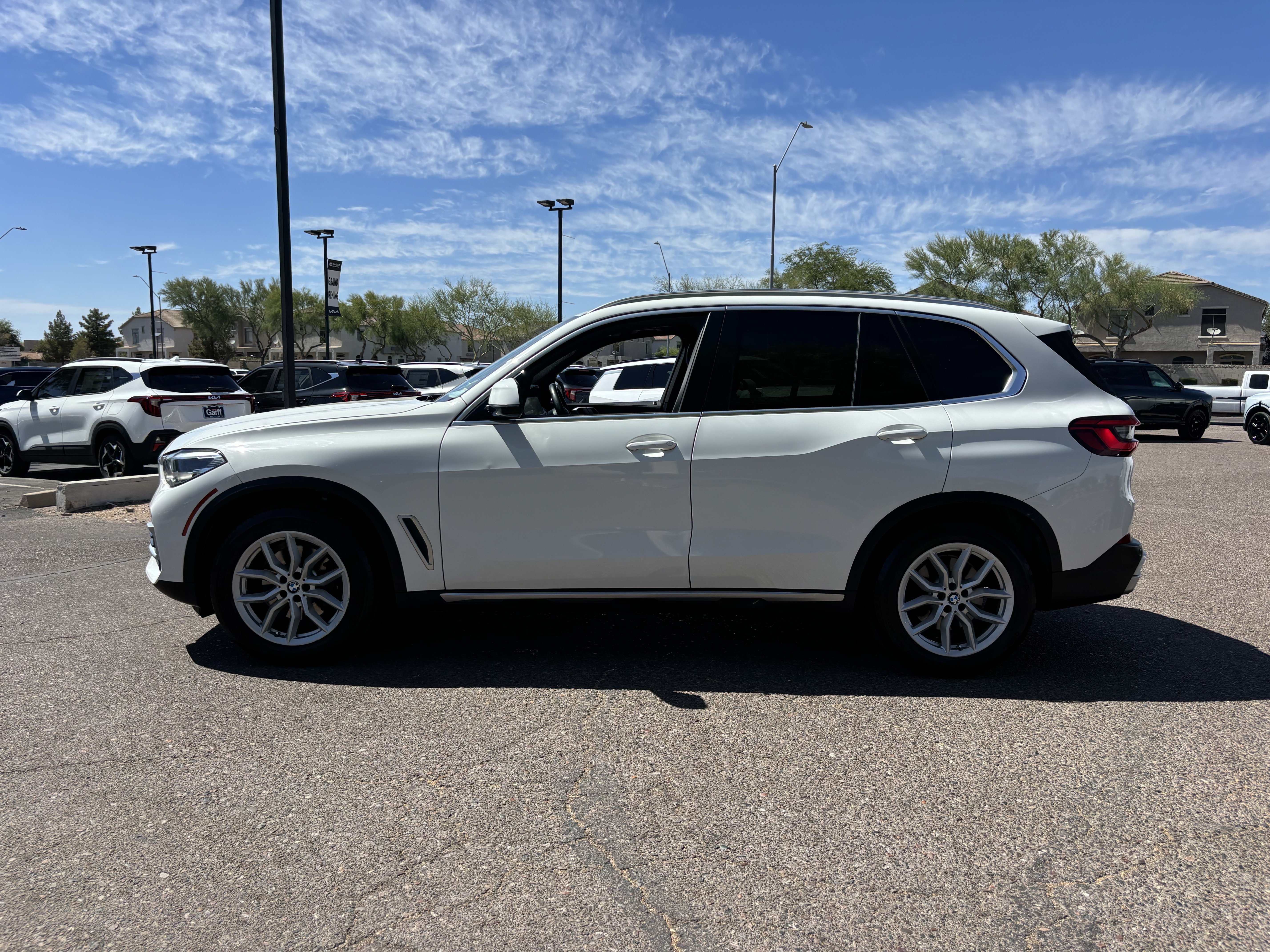 Used 2019 BMW X5 xDrive40i w/ Convenience Package AWD/4WD image 5