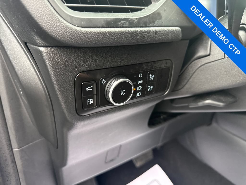 Used 2025 Ford Escape ST-Line Select AWD/4WD image 23