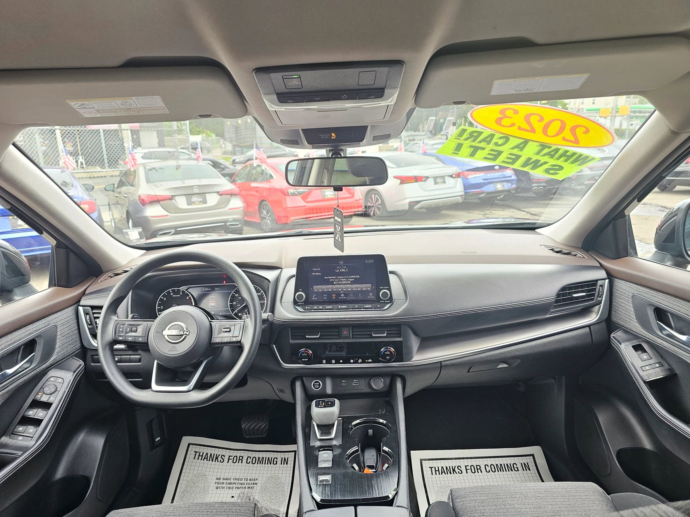 Used 2023 Nissan Rogue SV image 13