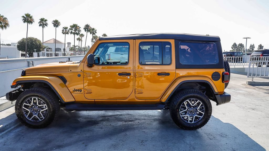 New 2026 Jeep Wrangler Unlimited Sahara AWD/4WD image 14