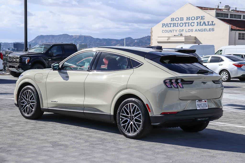 Used 2020 Hyundai Elantra GT N Line FWD image 6