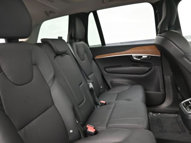 Used 2024 Volvo XC90 B5 Plus image 32