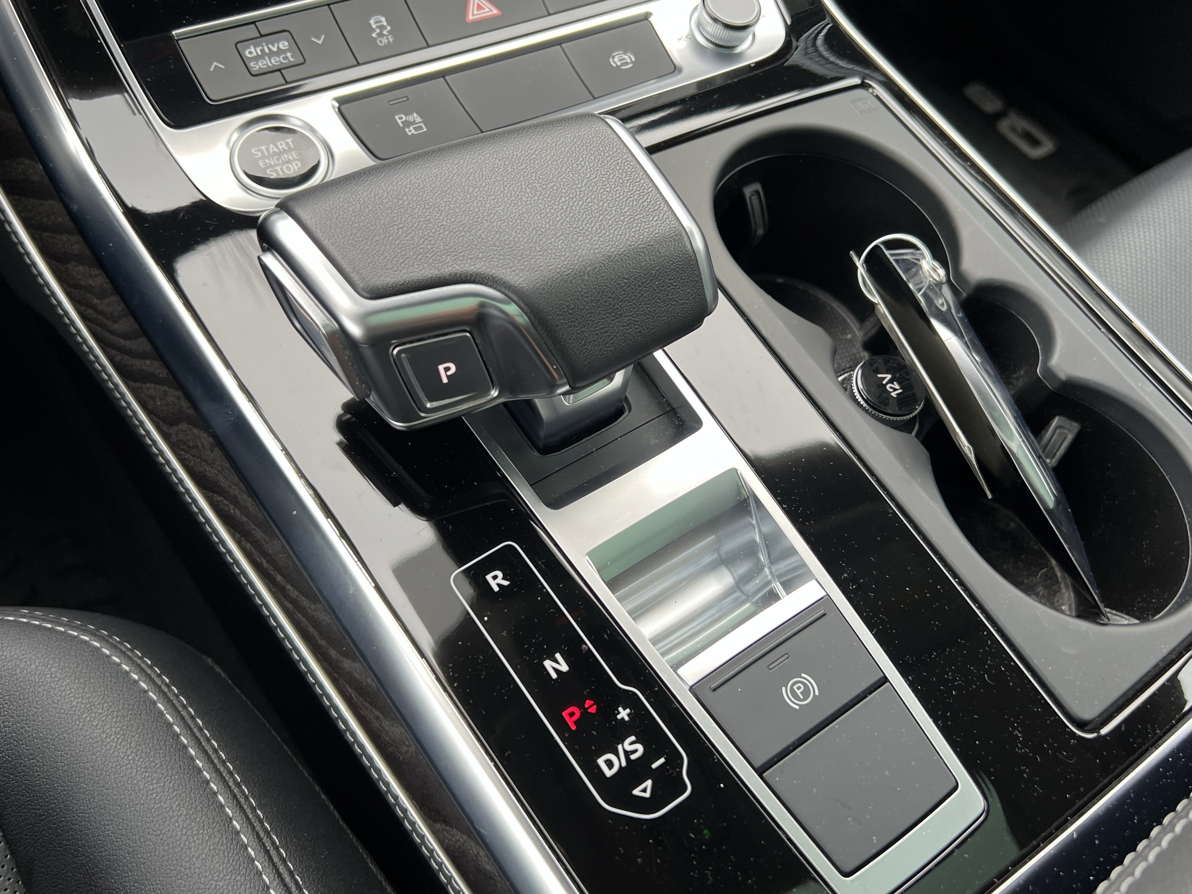 Used 2023 Audi Q8 Premium Plus image 26