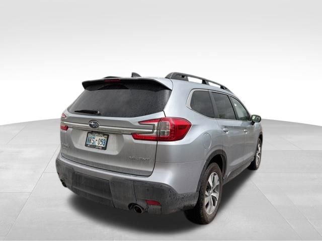 Used 2023 Subaru Ascent Premium w/ Convenience Package image 3