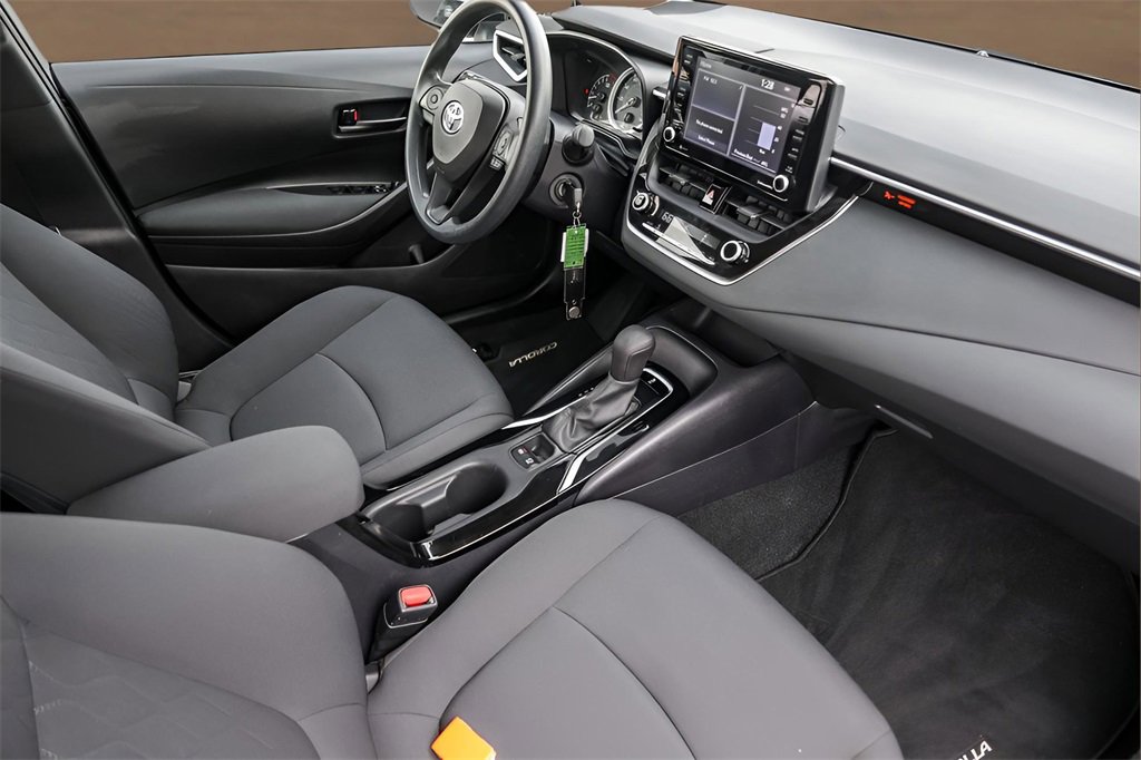 Used 2022 Toyota Corolla LE image 41