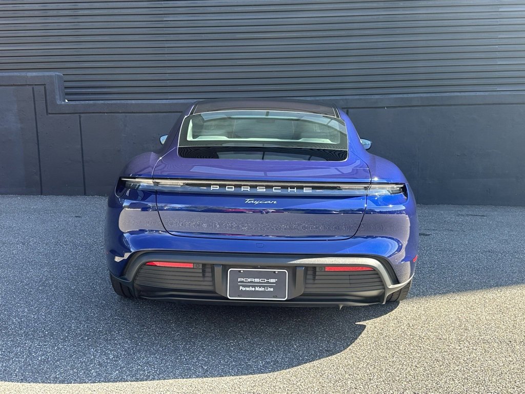 Certified 2022 Porsche Taycan image 9
