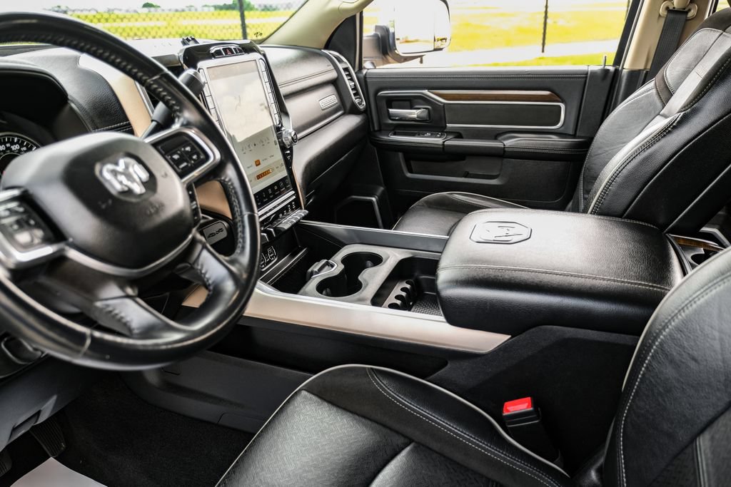 Used 2022 RAM 3500 Laramie AWD/4WD image 24