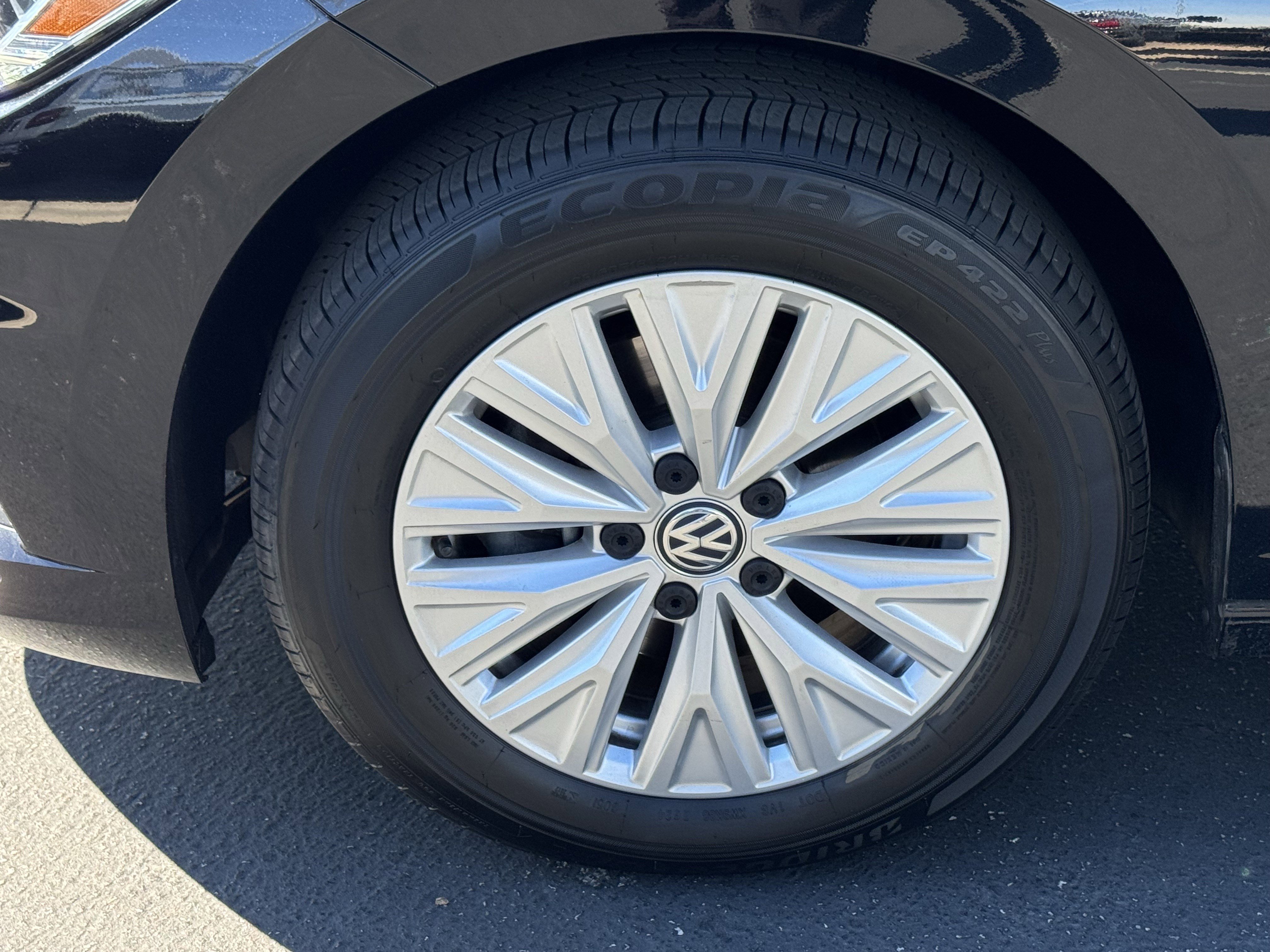 Used 2020 Volkswagen Jetta S w/ Driver Assistance Package image 12