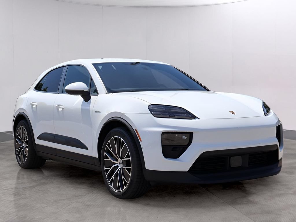 New 2025 Porsche Macan Electric RWD image 11