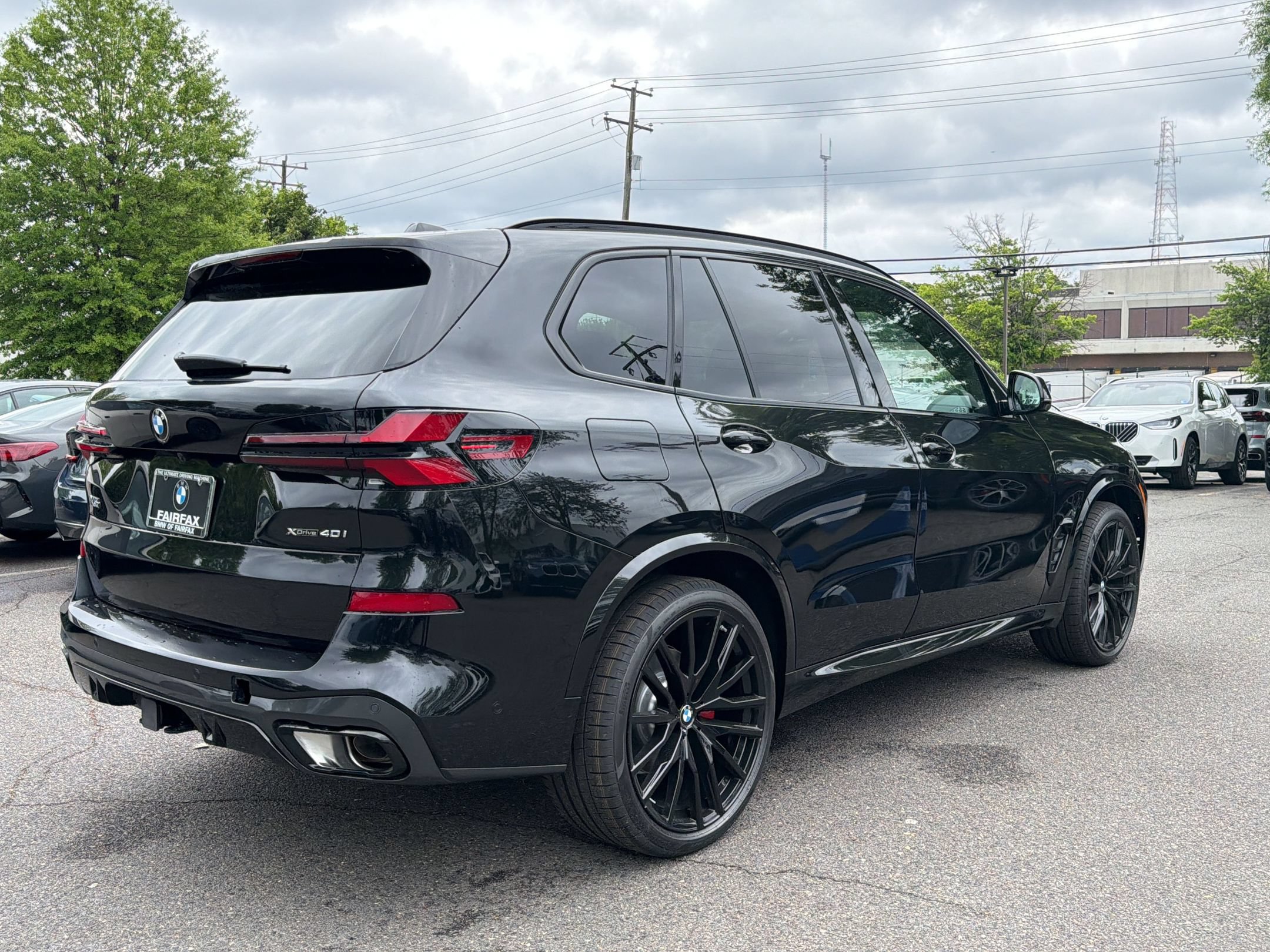 New 2026 BMW X5 xDrive40i w/ M Sport Package AWD/4WD image 9