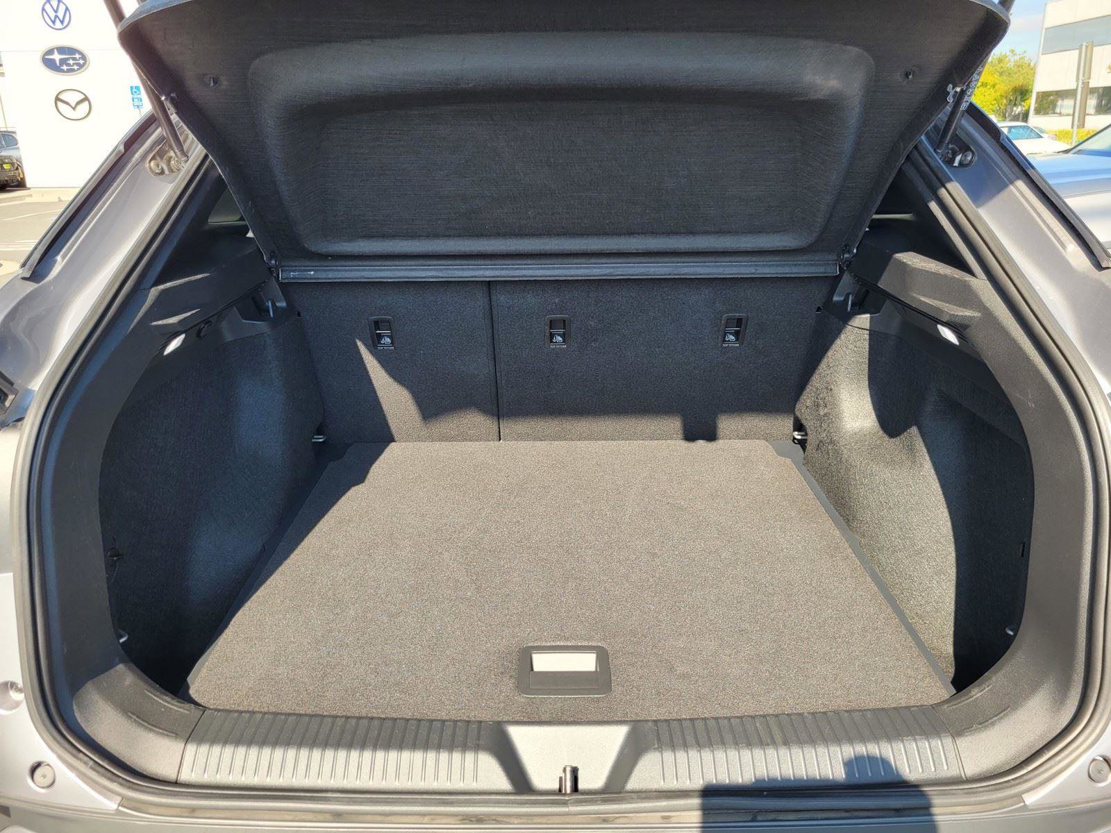 Used 2023 Volkswagen ID.4 Pro RWD image 35
