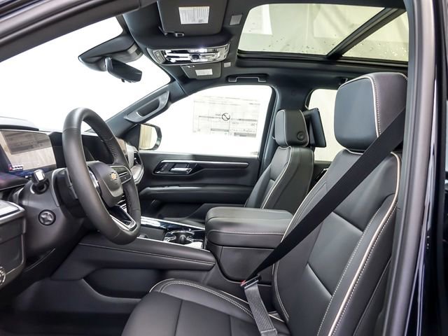 New 2026 Chevrolet Suburban Premier AWD/4WD image 9