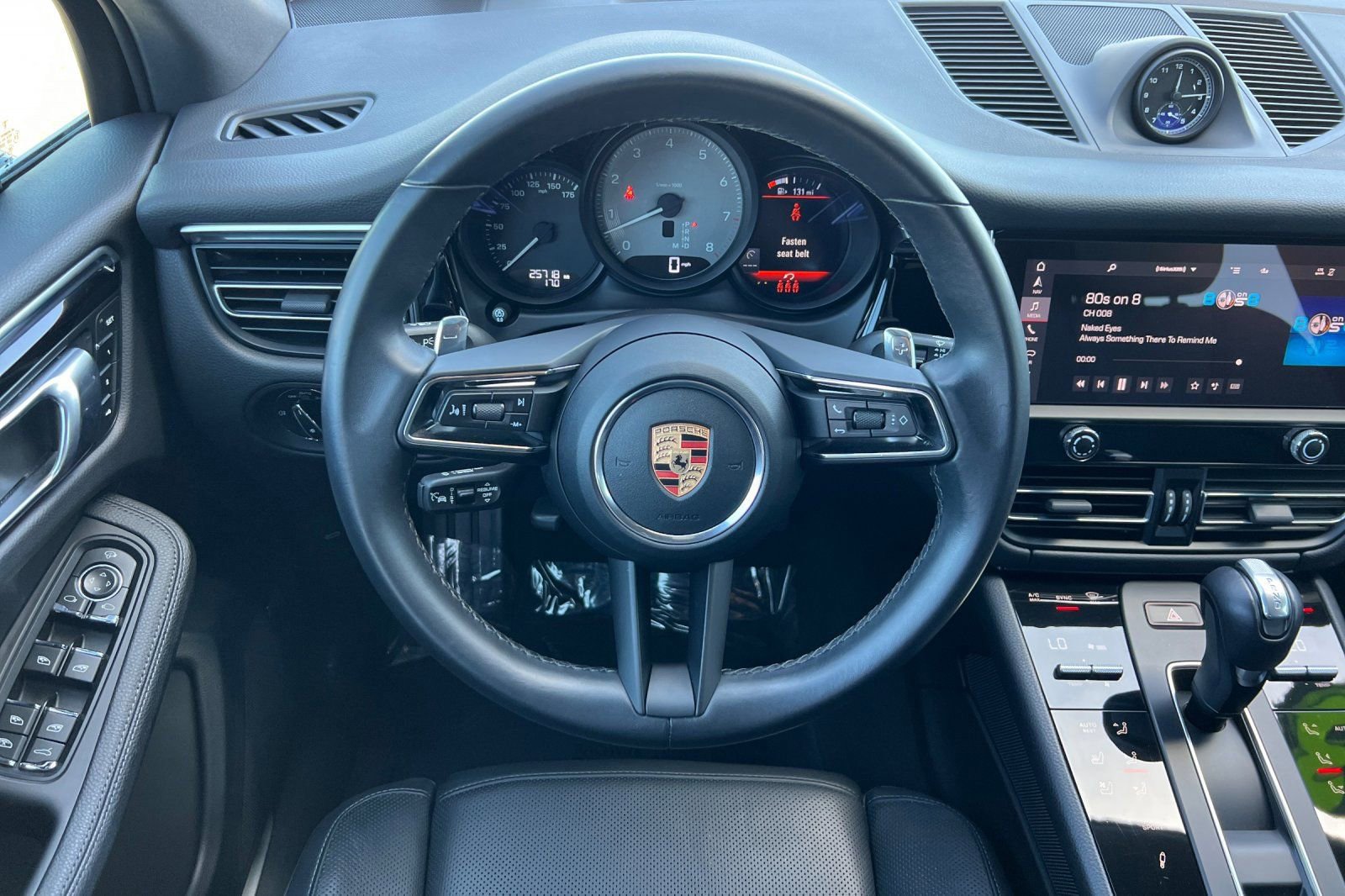 Used 2023 Porsche Macan S AWD/4WD image 16