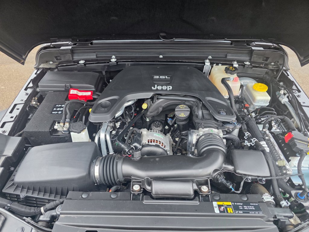 Used 2019 Jeep Wrangler Sport AWD/4WD image 26