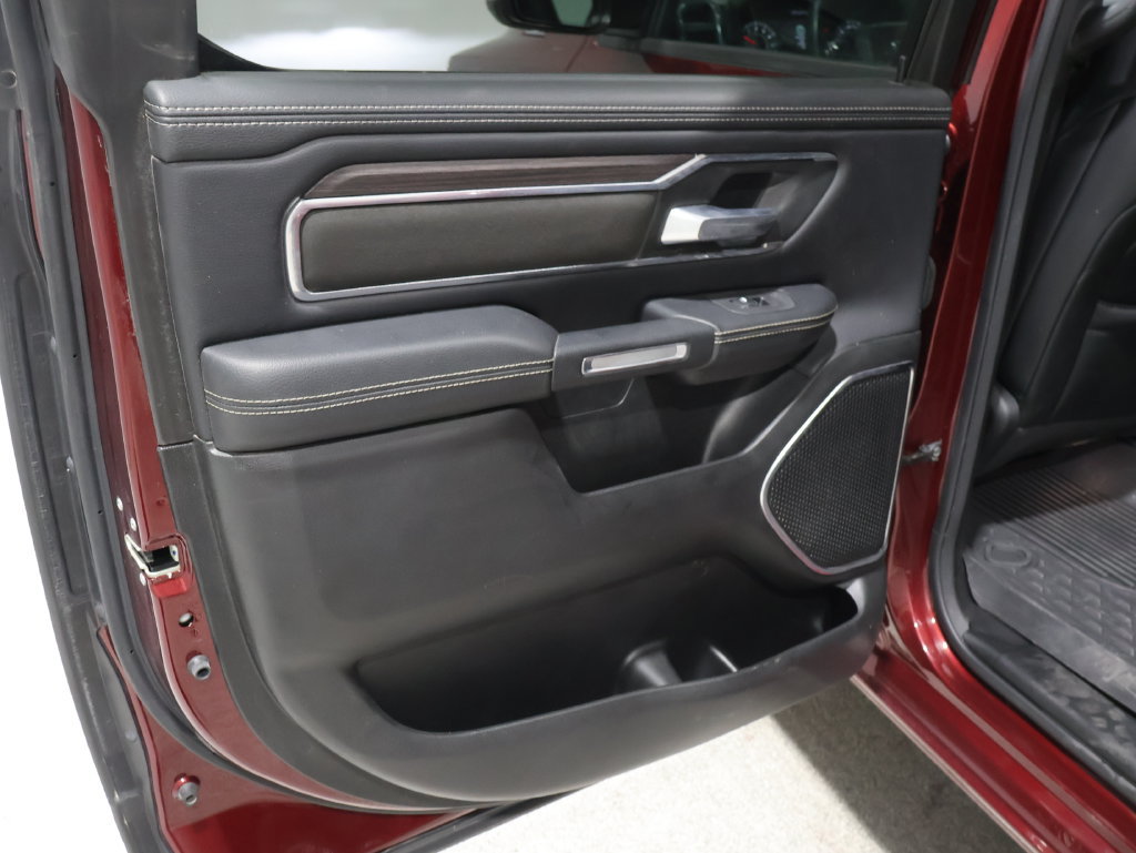 Used 2025 RAM 1500 Laramie AWD/4WD image 19