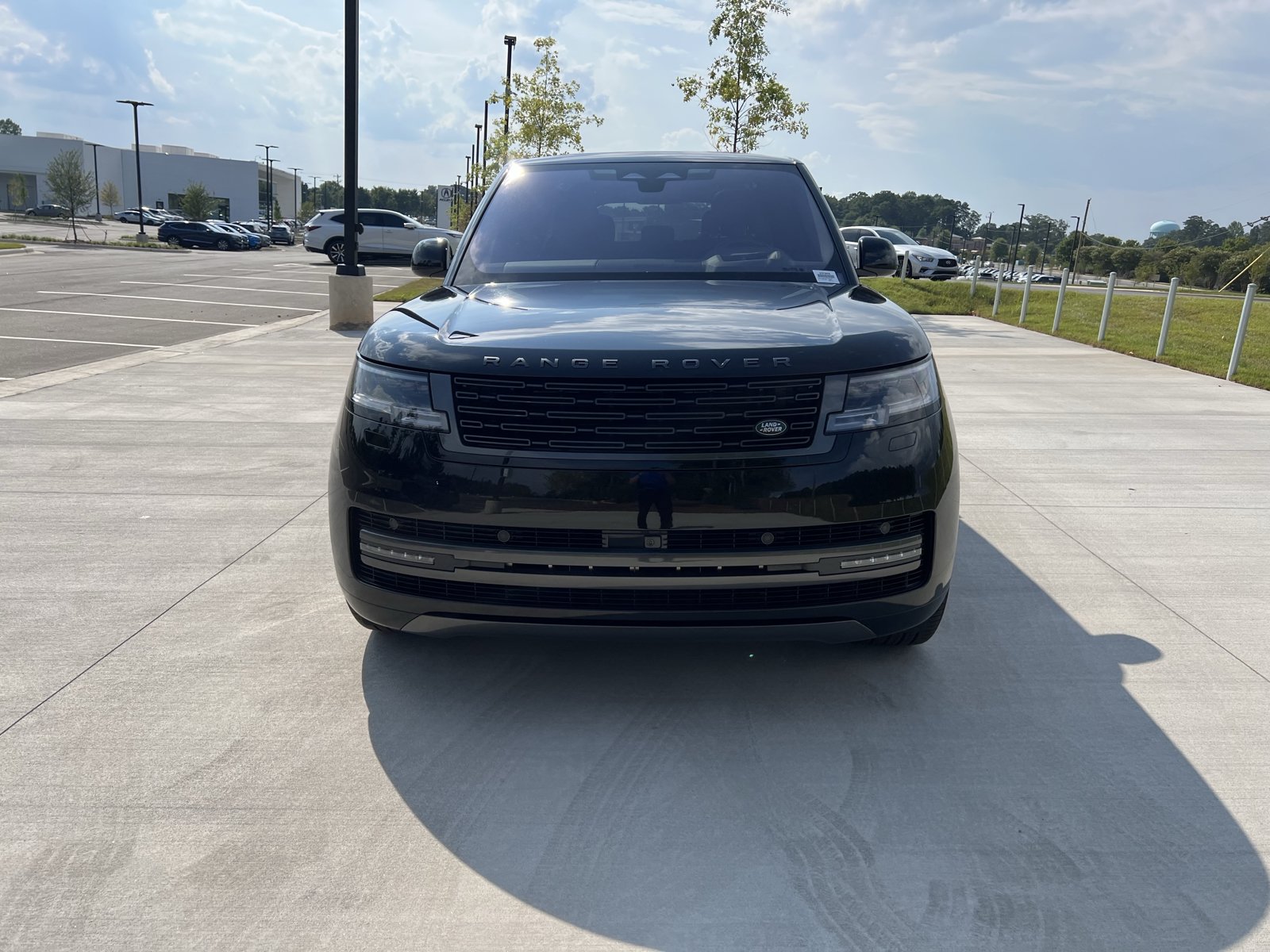 Used 2023 Land Rover Range Rover SE AWD/4WD image 3