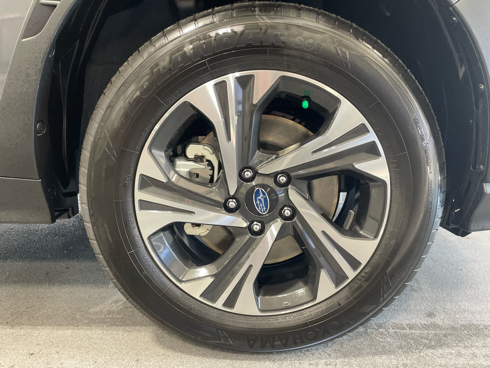 New 2027 Subaru Crosstrek 2.5i Premium AWD/4WD image 2