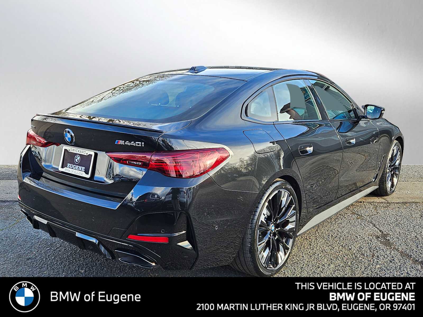 New 2026 BMW 440i xDrive w/ Premium Package AWD/4WD image 3