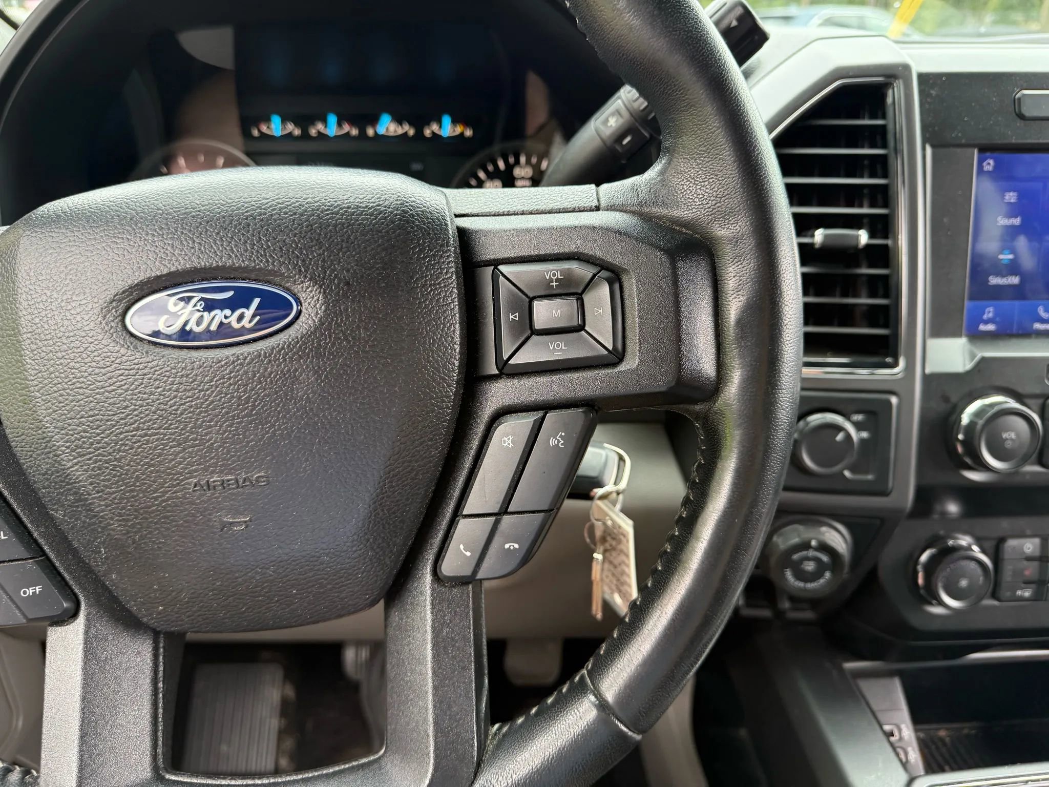 Used 2020 Ford F150 XLT w/ Equipment Group 302A Luxury image 26