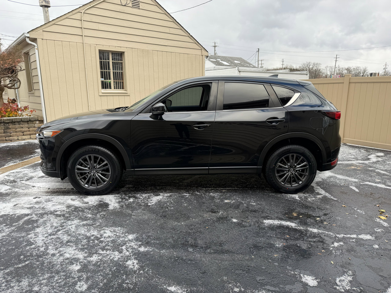 Used 2019 MAZDA CX-5 Touring image 11