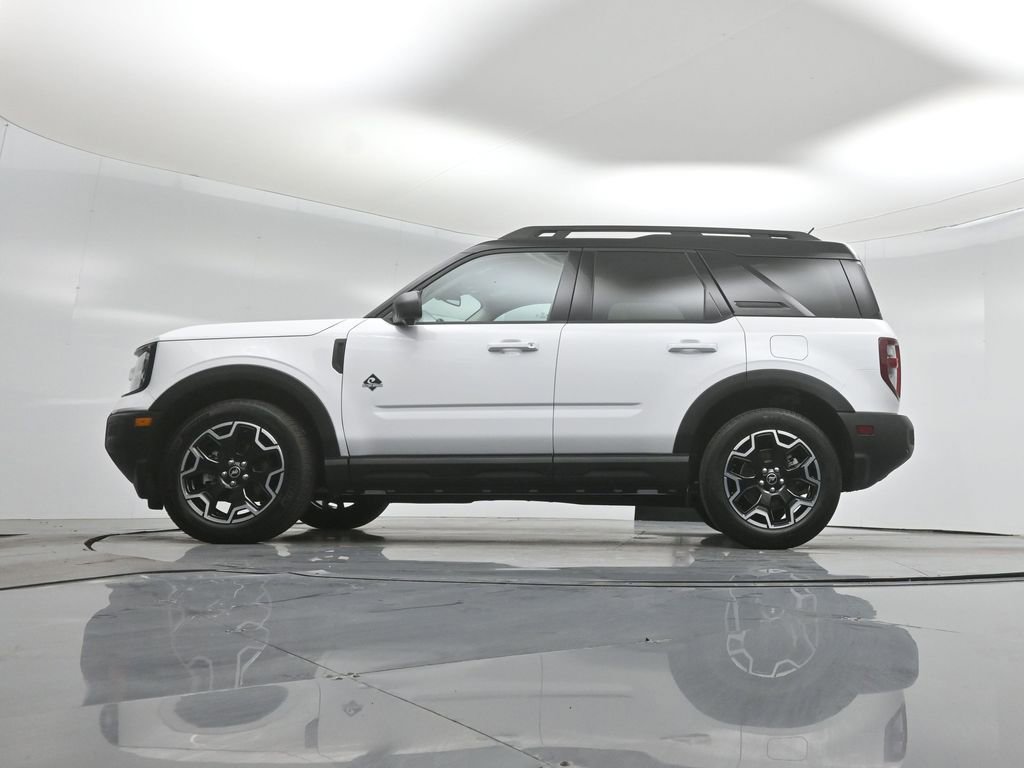 Certified 2025 Ford Bronco Sport Outer Banks w/ Outer Banks Tech Package+ AWD/4WD image 8