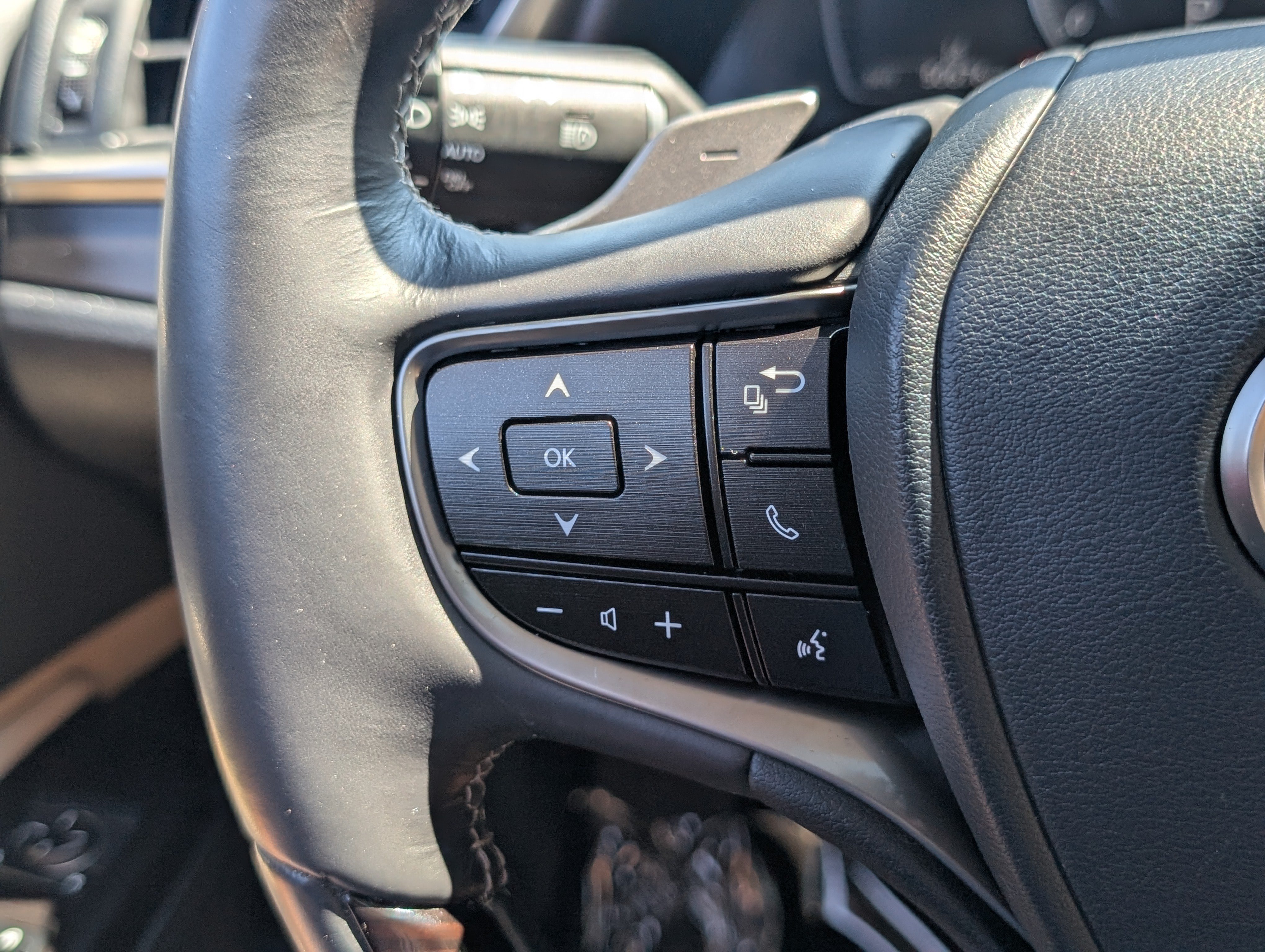 Used 2019 Lexus ES 350 w/ Premium Package FWD image 22