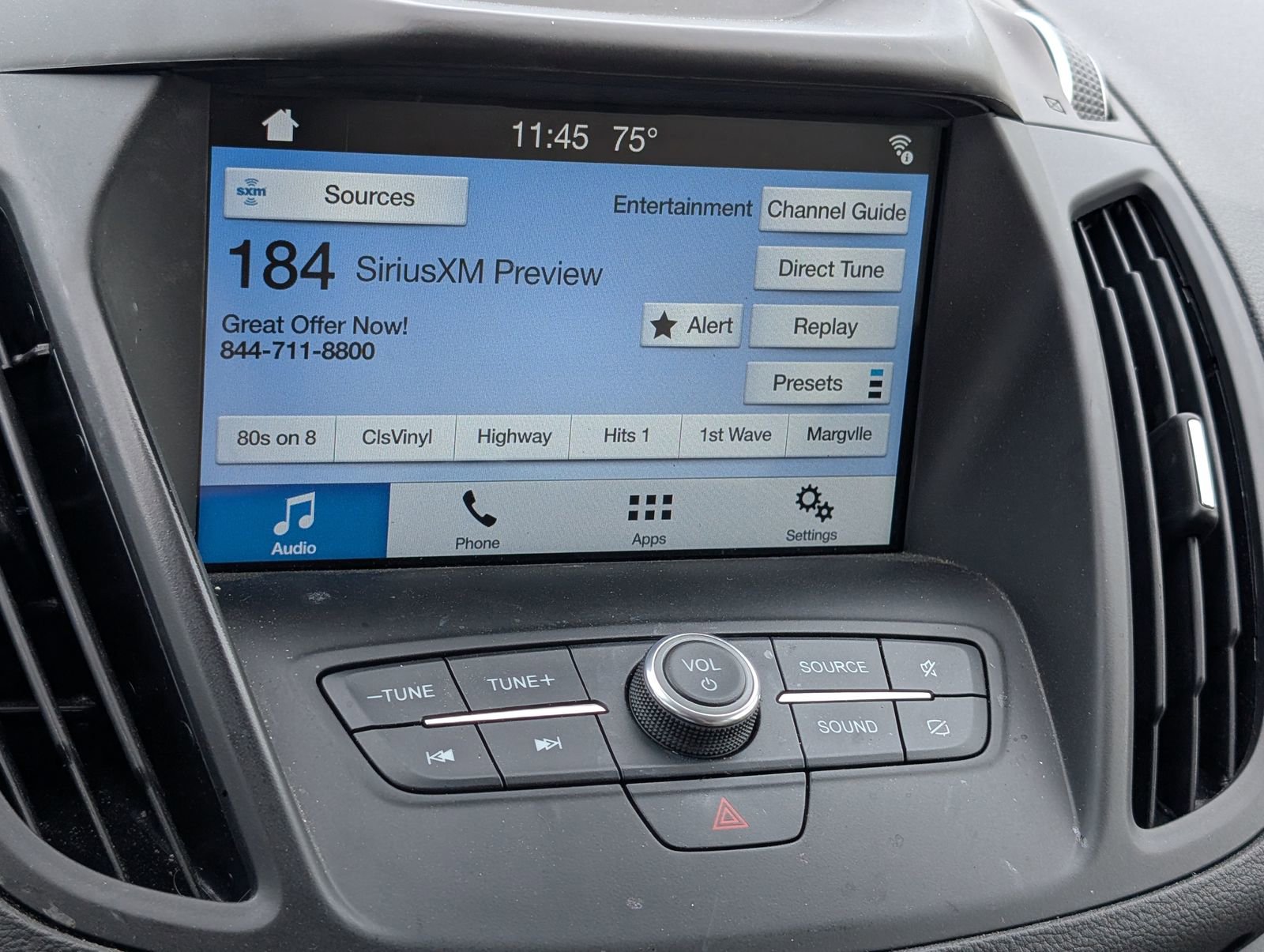 Used 2019 Ford Escape SEL image 8