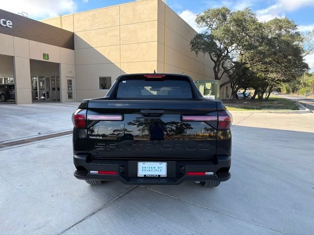 Used 2025 Hyundai Santa Cruz SEL FWD image 3