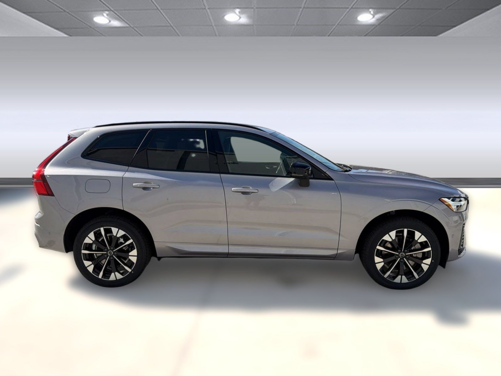 New 2026 Volvo XC60 T8 Plus w/ Climate Package AWD/4WD image 8