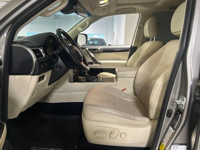 Used 2020 Lexus GX 460 Premium w/ Premium Package AWD/4WD image 15