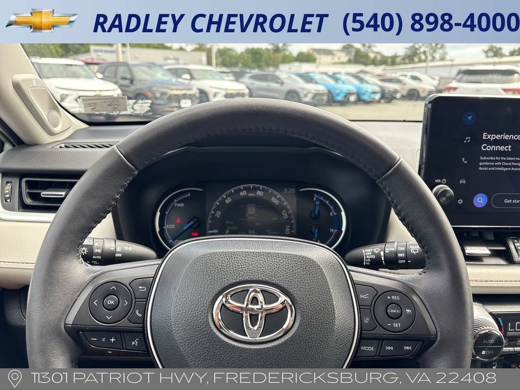 Used 2023 Toyota RAV4 XLE Premium AWD/4WD image 6