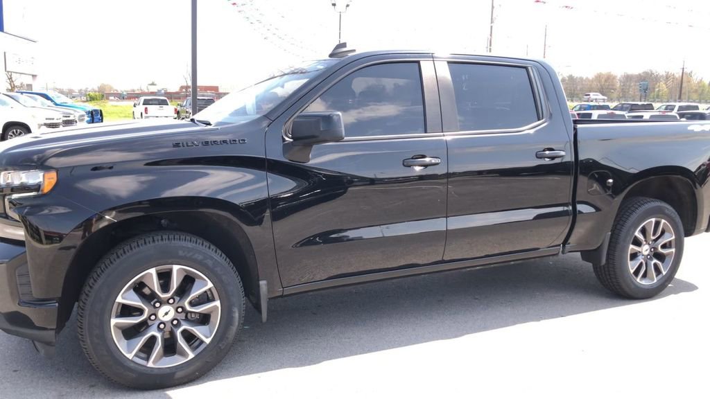 Used 2021 Chevrolet Silverado 1500 RST w/ Bed Protection Package AWD/4WD image 3