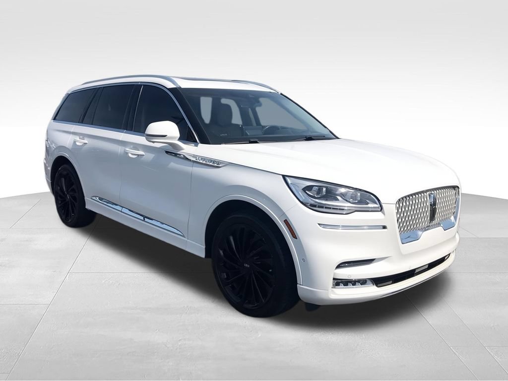 Used 2021 Lincoln Aviator Reserve w/ Equipment Group 210A AWD/4WD image 2