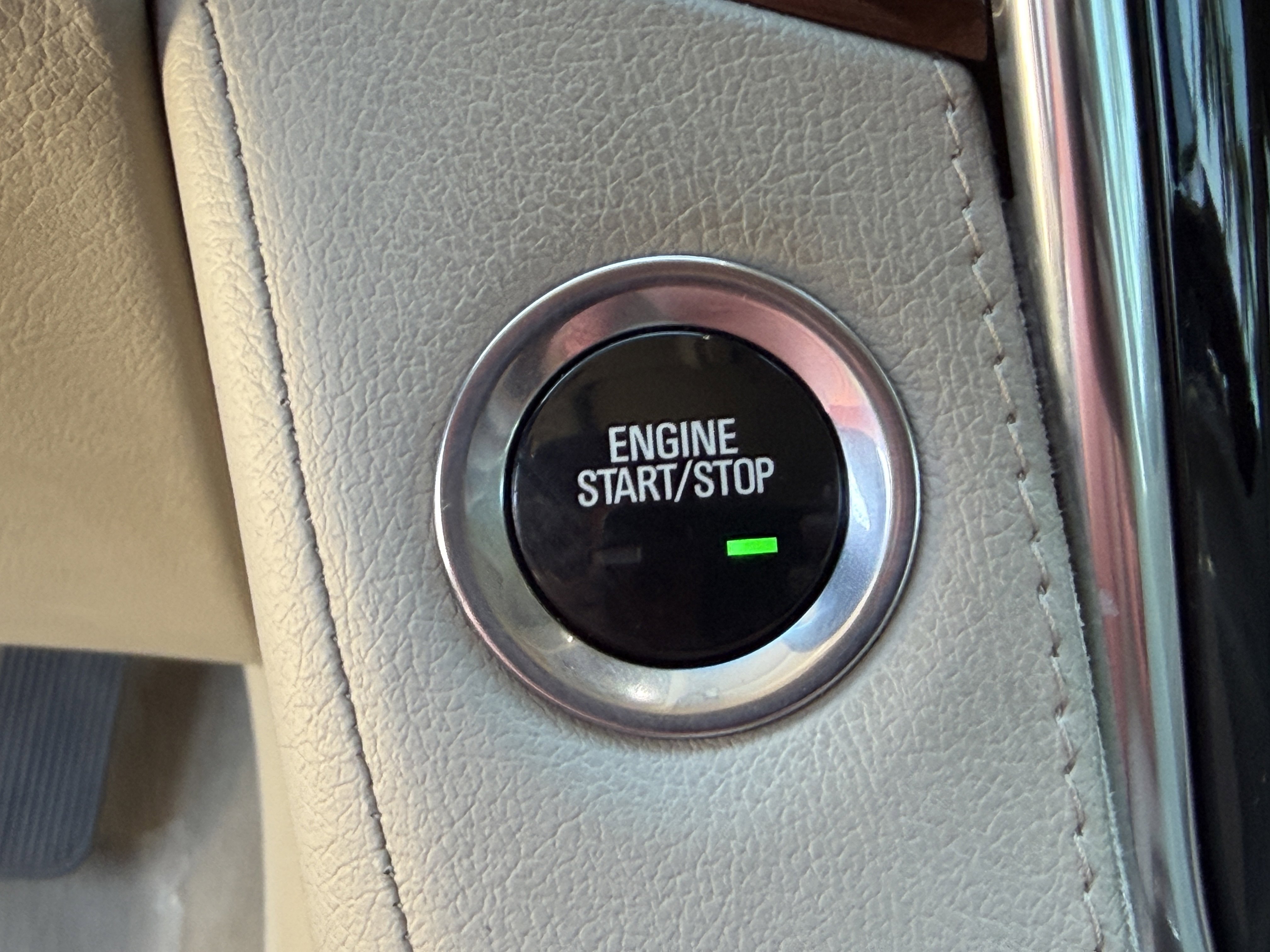 Used 2015 Cadillac Escalade ESV Luxury image 27