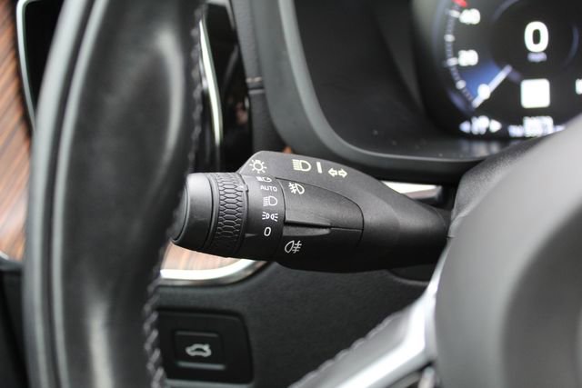 Used 2020 Volvo XC60 T6 Inscription w/ Protection Package AWD/4WD image 18