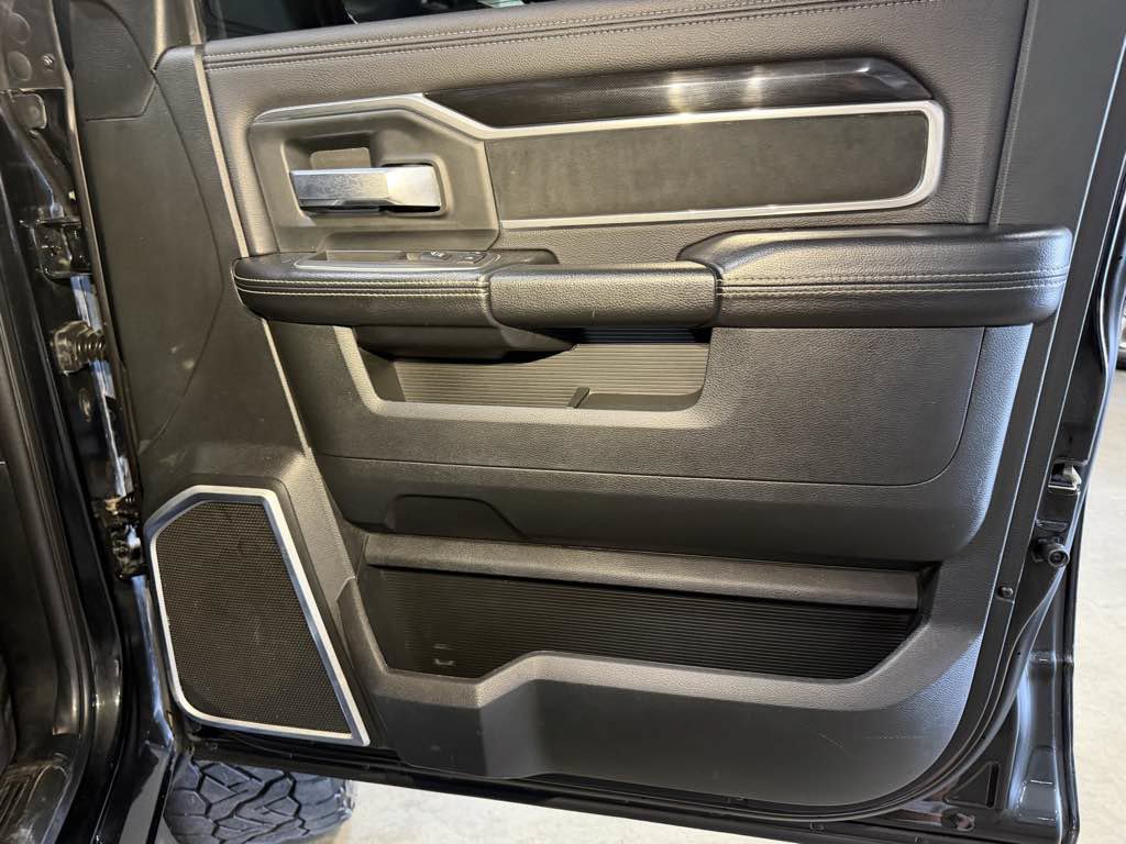 Used 2020 RAM 2500 Laramie AWD/4WD image 19