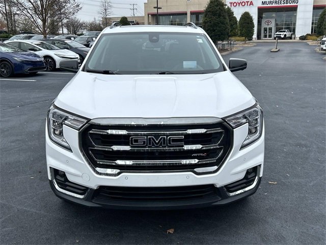Used 2022 GMC Terrain AT4 w/ Infotainment Package II image 9