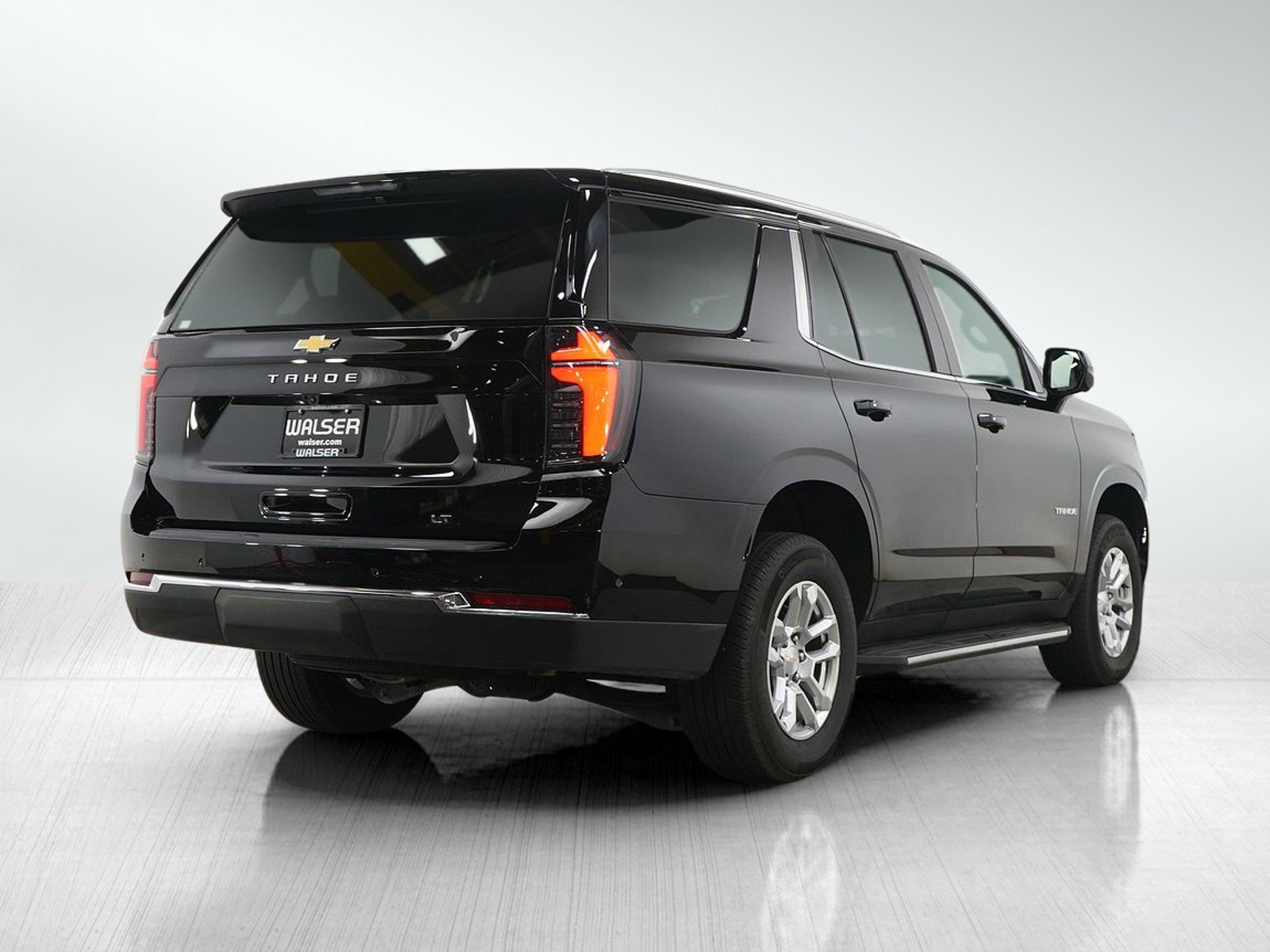 Used 2025 Chevrolet Tahoe LT AWD/4WD image 5