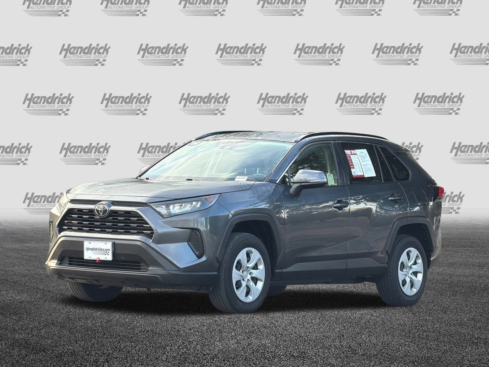 Used 2019 Toyota RAV4 LE image 9