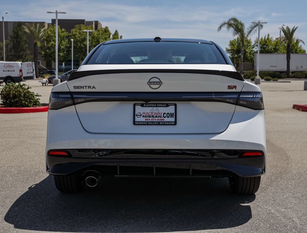 New 2026 Nissan Sentra SR w/ Floor Mat Package FWD image 5