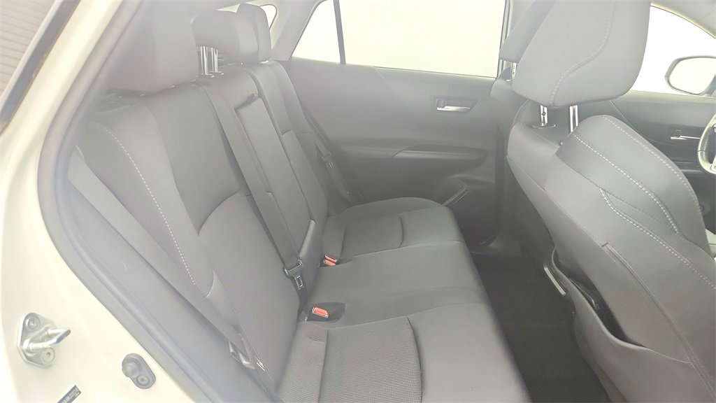 Used 2021 Toyota Venza LE image 32