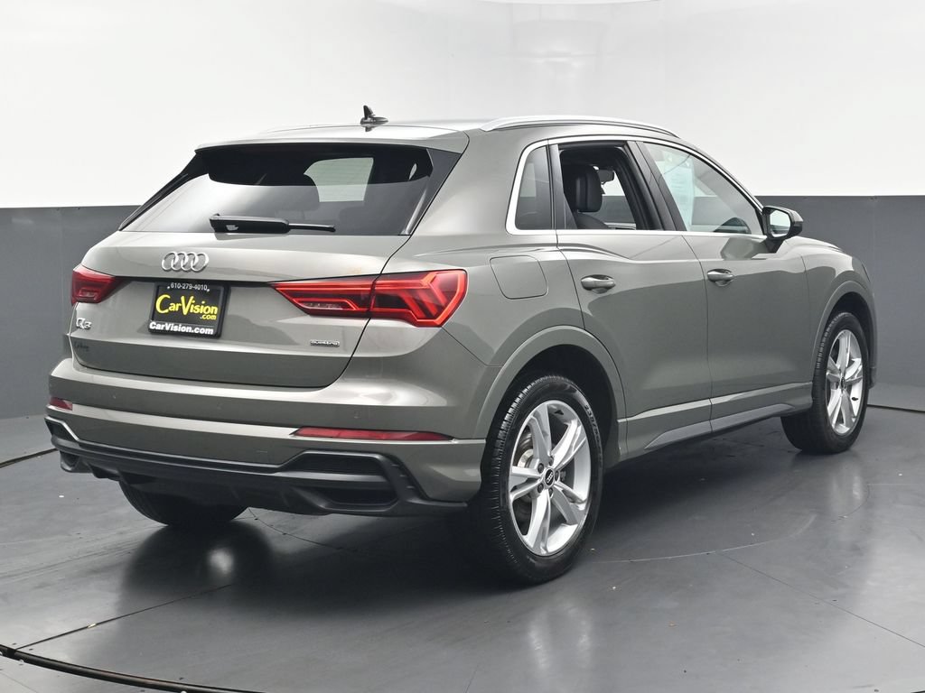 Used 2022 Audi Q3 2.0T Premium w/ Convenience Package AWD/4WD image 5