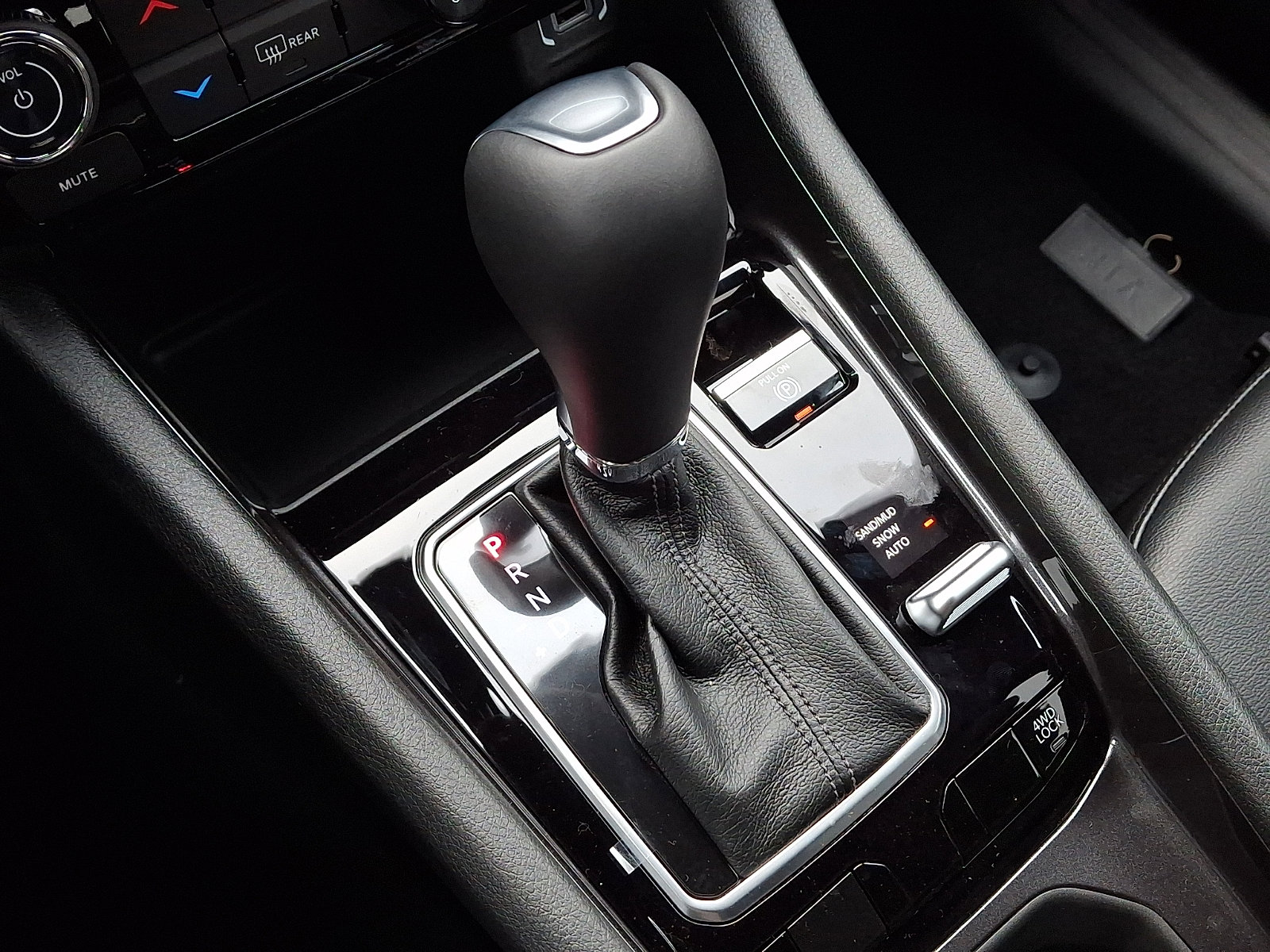 New 2026 Jeep Compass Latitude image 9